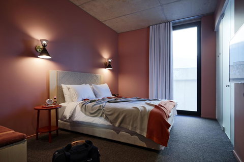 Alex Hotel - Sunshine Coast Tourism 29