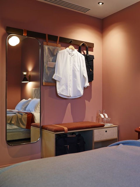 Alex Hotel - Sunshine Coast Tourism 13