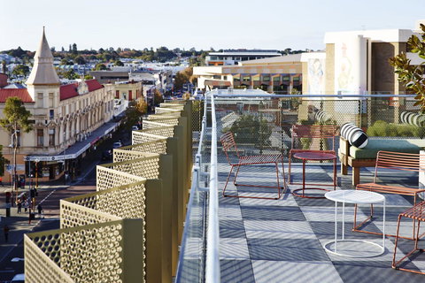 Alex Hotel - Sunshine Coast Tourism 1