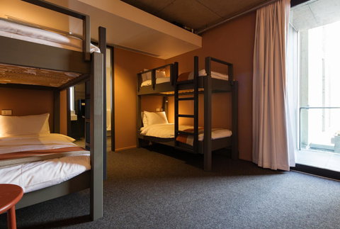 Alex Hotel - Sunshine Coast Tourism 35