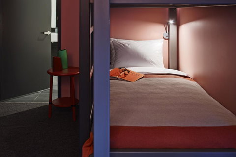 Alex Hotel - Sunshine Coast Tourism 28