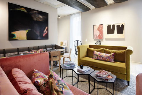 Alex Hotel - Sunshine Coast Tourism 5