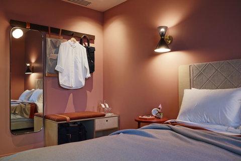 Alex Hotel - Sunshine Coast Tourism 27