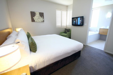 Chateau Elan At The Vintage - Sunshine Coast Tourism 17