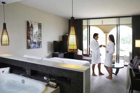 Chateau Elan At The Vintage - Sunshine Coast Tourism 36