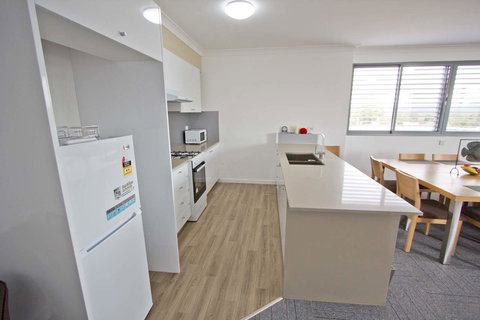 Morisset Serviced Apartments - Holiday Sunshine Coast 15