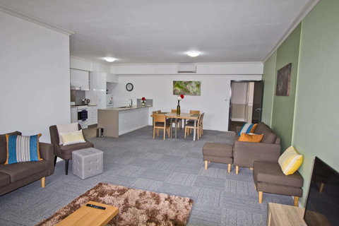 Morisset Serviced Apartments - Holiday Sunshine Coast 28