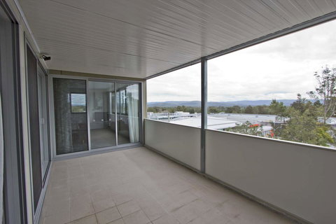 Morisset Serviced Apartments - Holiday Sunshine Coast 14