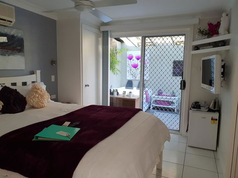 Nelson Bay Bed & Breakfast - Holiday Sunshine Coast 2