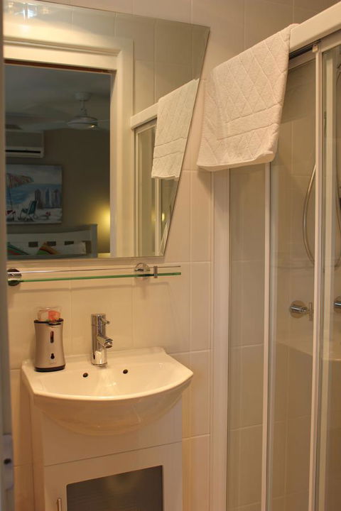 Nelson Bay Bed & Breakfast - Holiday Sunshine Coast 35