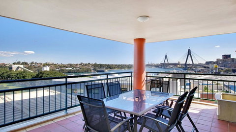 Darling Harbor Apartment - Holiday Sunshine Coast 6