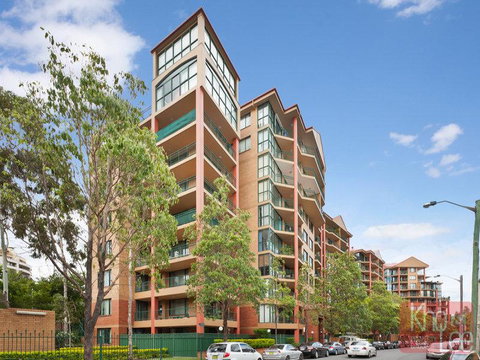 Darling Harbor Apartment - Holiday Sunshine Coast 13