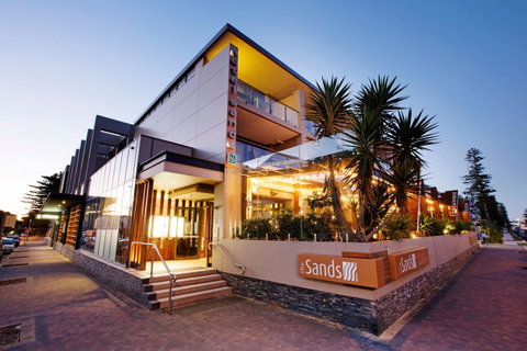 Narrabeen Sands Hotel By Nightcap Plus - Sunshine Coast Tourism 4