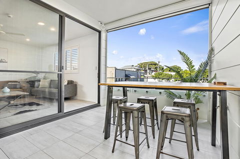 Rockpool 2 Sawtell Beach - Just Steps To Restaurants And 2 Min Stroll To Beach! - Sunshine Coast Tourism 5