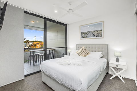 Rockpool 2 Sawtell Beach - Just Steps To Restaurants And 2 Min Stroll To Beach! - Sunshine Coast Tourism 7