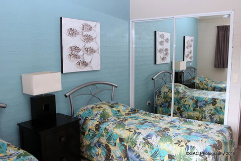 Mollymook Cove Apartments - Sunshine Coast Tourism 21