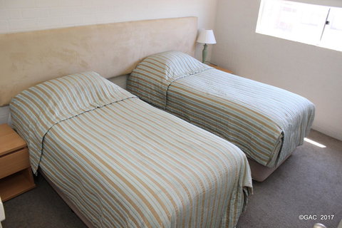 Mollymook Cove Apartments - Sunshine Coast Tourism 17