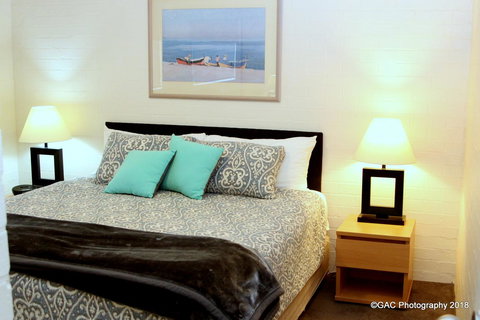 Mollymook Cove Apartments - Sunshine Coast Tourism 31