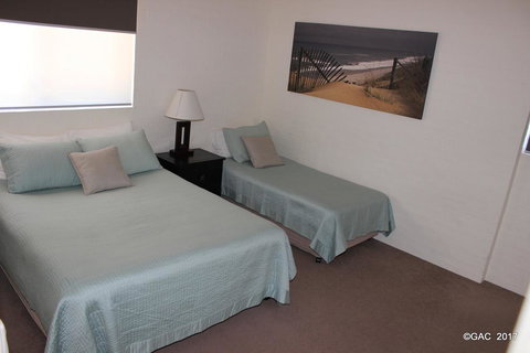 Mollymook Cove Apartments - Sunshine Coast Tourism 16