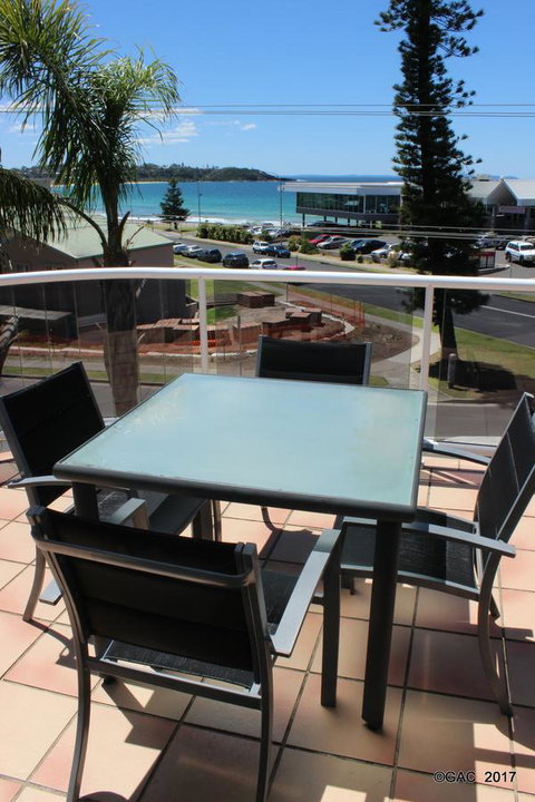 Mollymook Cove Apartments - Sunshine Coast Tourism 5