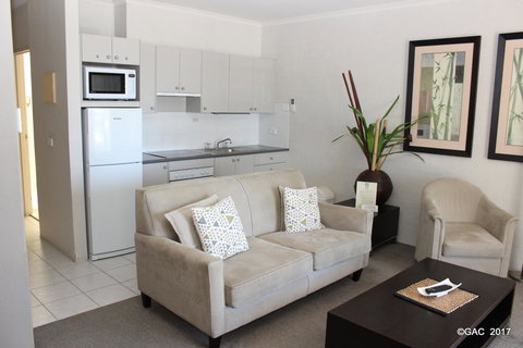 Mollymook Cove Apartments - Sunshine Coast Tourism 30
