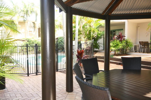 Cossies By The Sea - Sunshine Coast Tourism 17