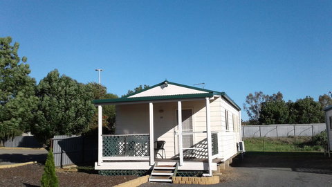 Junee Motor Inn - Sunshine Coast Tourism 22