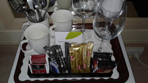 Junee Motor Inn - Sunshine Coast Tourism 3