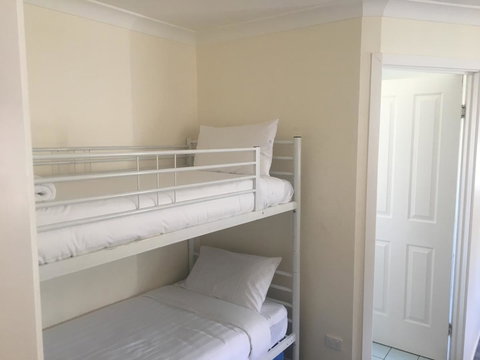 Junee Motor Inn - Sunshine Coast Tourism 23