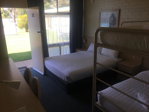 Junee Motor Inn - Sunshine Coast Tourism 16