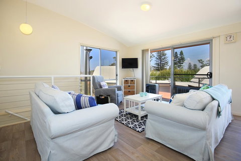 The Cove At Culburra - Direct Access To Beach - Holiday Sunshine Coast 6