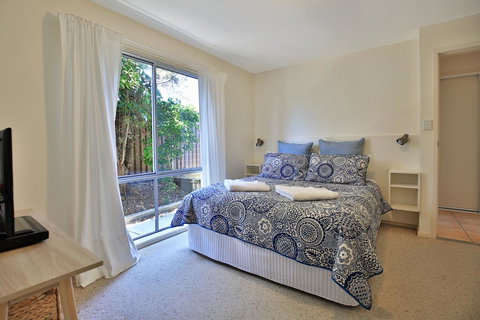 The Cove At Culburra - Direct Access To Beach - Holiday Sunshine Coast 10