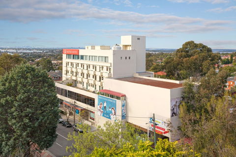 Metro Hotel Miranda - Sunshine Coast Tourism 1