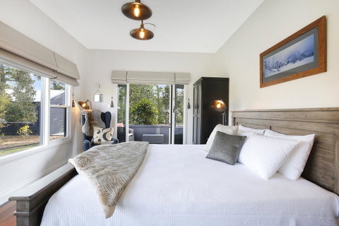 Romanz In The Valley (Luxury B&B) - Sunshine Coast Tourism 3