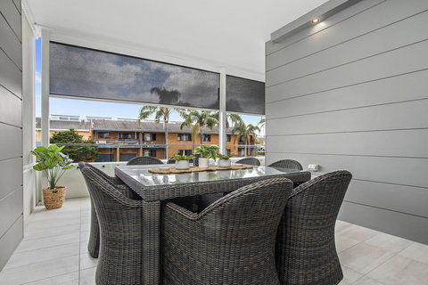 No 5 Rockpool 69 Ave Sawtell - Holiday Sunshine Coast 12