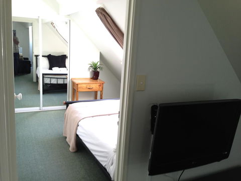 Byron Central Apartments - Sunshine Coast Tourism 21