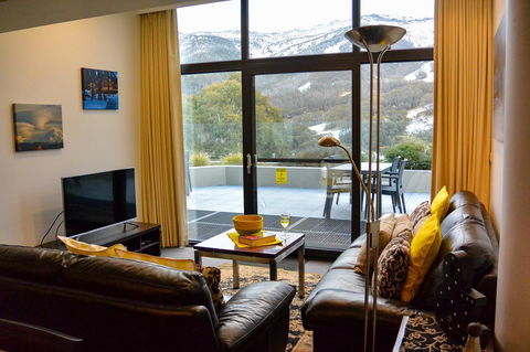 Lantern 1 Bedroom Balcony With Panoramic View - Sunshine Coast Tourism 1