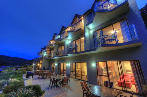 Lantern 1 Bedroom Balcony With Panoramic View - Sunshine Coast Tourism 0