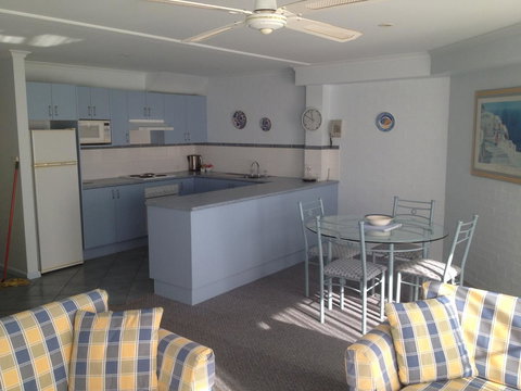 Breakers Apartments - Sunshine Coast Tourism 11