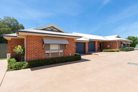 Colonial Court Villas - Sunshine Coast Tourism 35