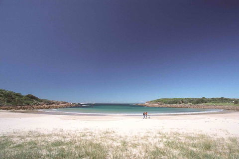 On The Beach Getaway - Sunshine Coast Tourism 10