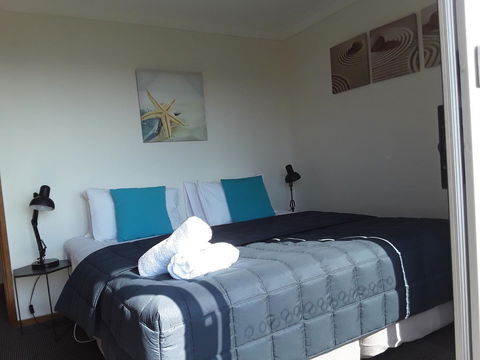 Narooma Golfers Lodge - Holiday Sunshine Coast 13