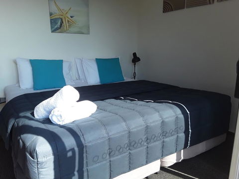 Narooma Golfers Lodge - Holiday Sunshine Coast 11