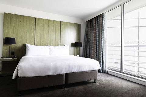 Hyatt Regency Sydney - Sunshine Coast Tourism 13