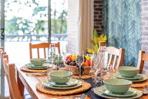 Apartments In Pyrmont - Holiday Sunshine Coast 9