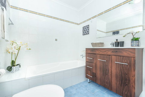 Apartments In Pyrmont - Holiday Sunshine Coast 34