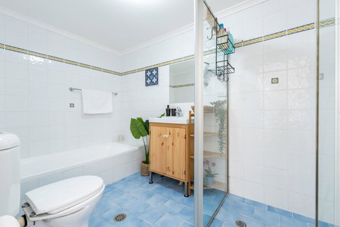 Apartments In Pyrmont - Holiday Sunshine Coast 5