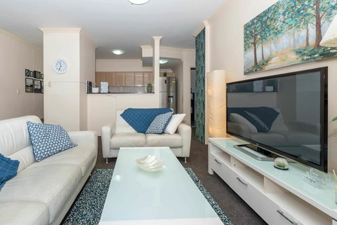 Apartments In Pyrmont - Holiday Sunshine Coast 43