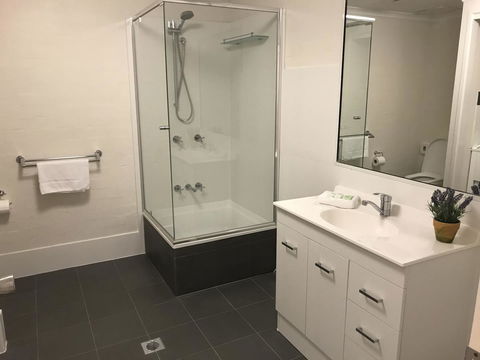 Mariner Bay Apartments - Holiday Sunshine Coast 28