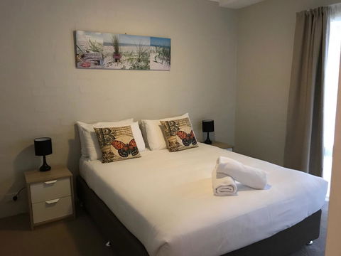 Mariner Bay Apartments - Holiday Sunshine Coast 11
